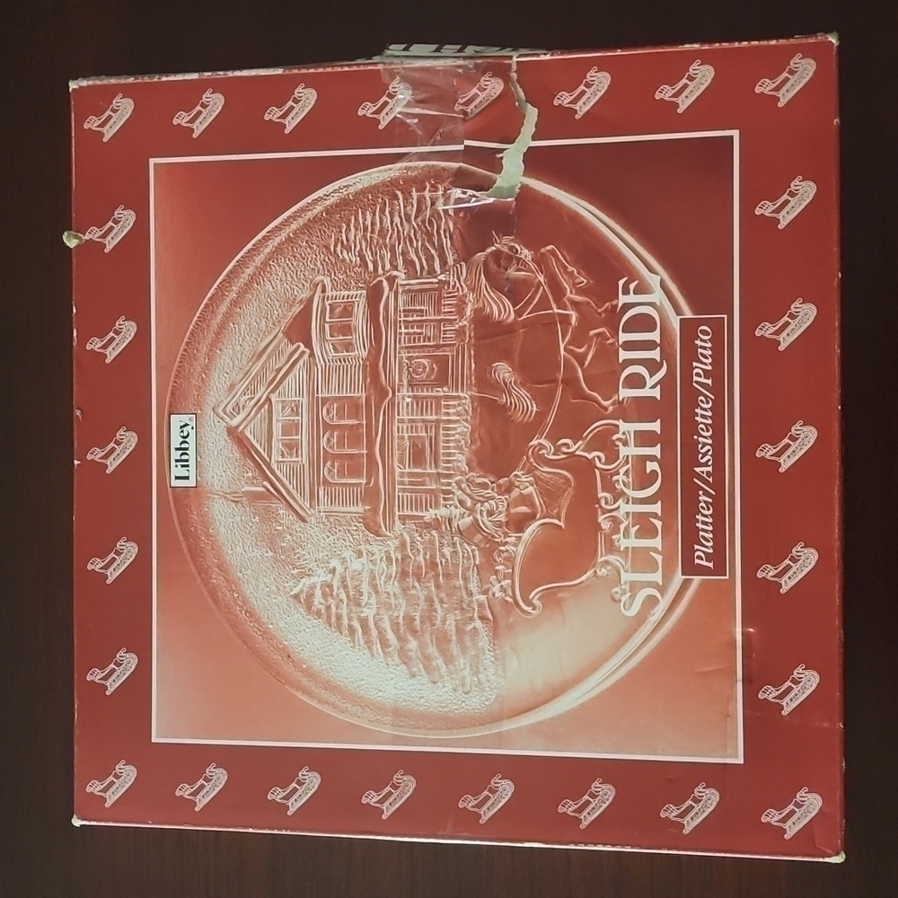 VINTAGE Libbey's glass Christmas platter​